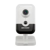 Відеокамера Hikvision 2 Мп IP відеокамера EXIR; Матриця: 1/2.7 дюйми; Progressive Scan CMOS